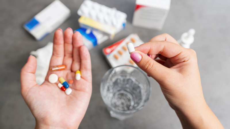 Waspada dan Ketahui Risiko Mengonsumsi Obat Bebas – PAFI Bagan-siapiapi